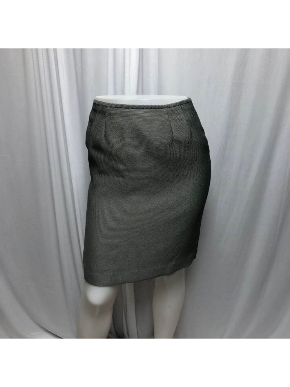 Kasper Skirt Womens Size 4 Petite Black White Back Zipper Lined Pencil Office